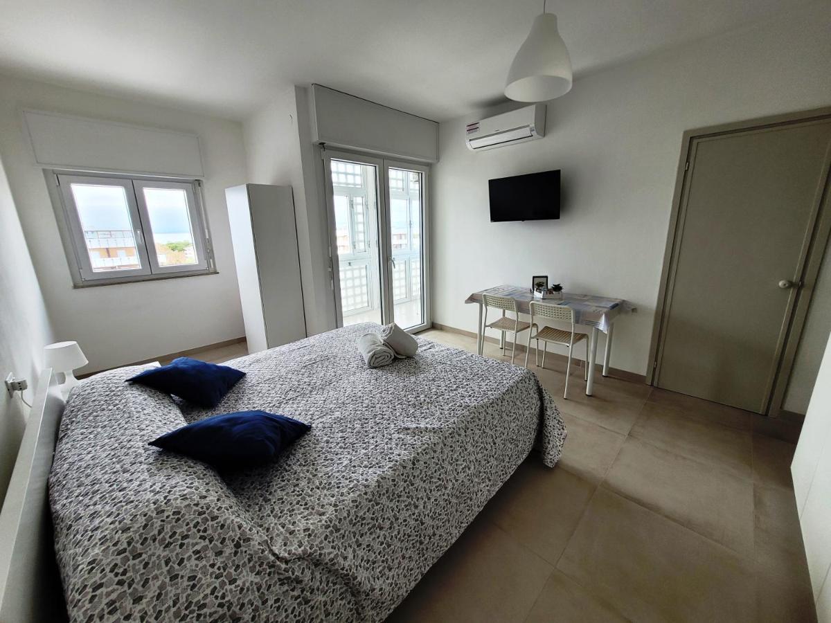 Rosato Double Lagoon & Sunset View Apartment Lignano Sabbiadoro Bagian luar foto